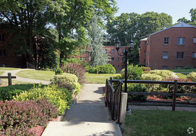 Foto del edificio - Fort Strong Apartments