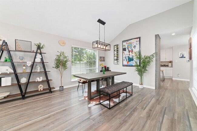 Foto del edificio - 12702 Ashford Creek Dr