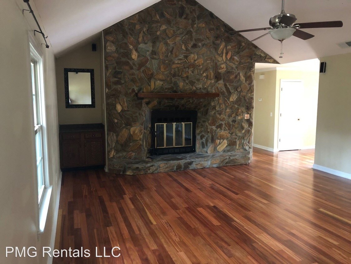 Primary Photo - 3 br, 2.5 bath House - 123 Elliswood Dr