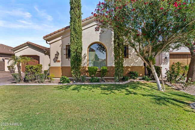 Building Photo - 211 W New Dawn Dr