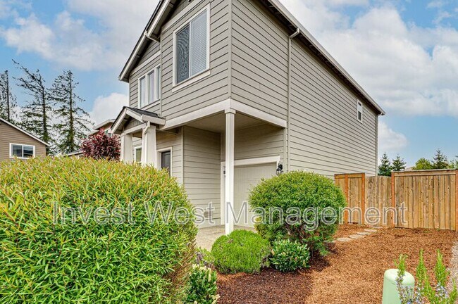 Building Photo - 1916 Robin Way