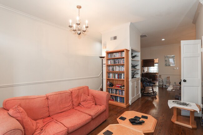 Building Photo - 609 F St NE