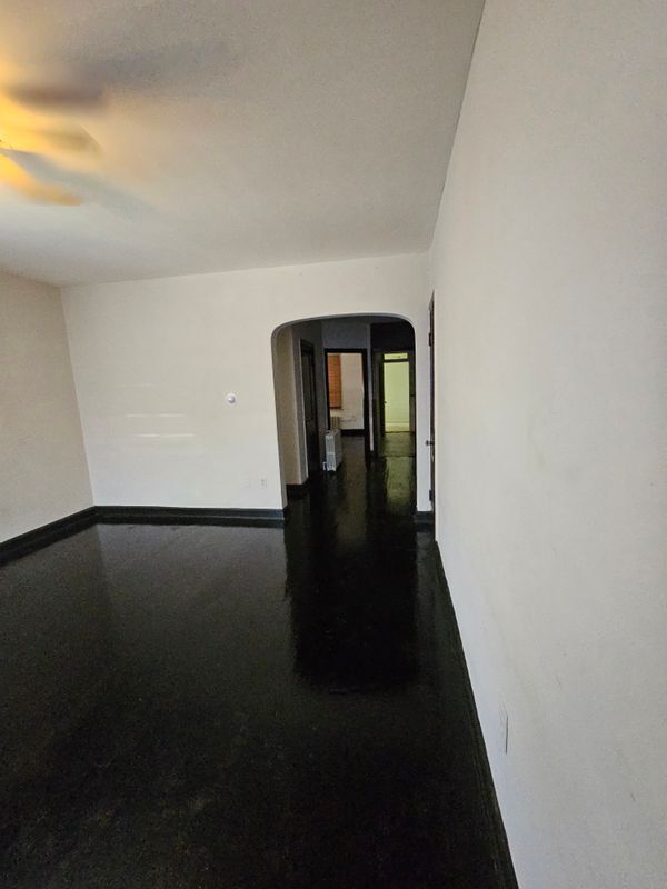 Foto del edificio - 1827 Q St SE