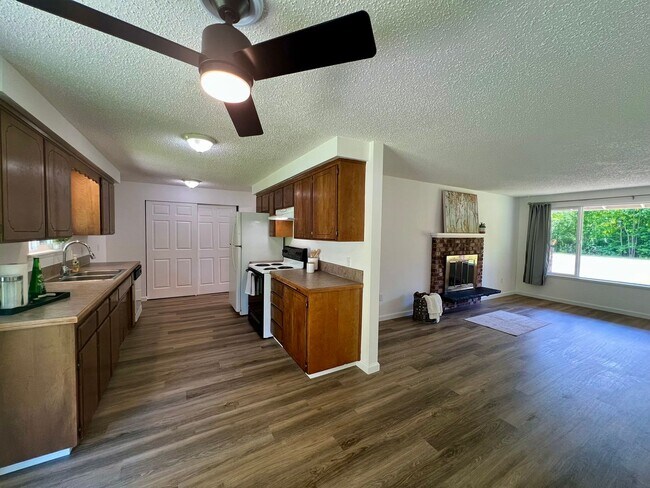 Foto del edificio - (#724) Duplex Near Squaxin Park - Water/Se...