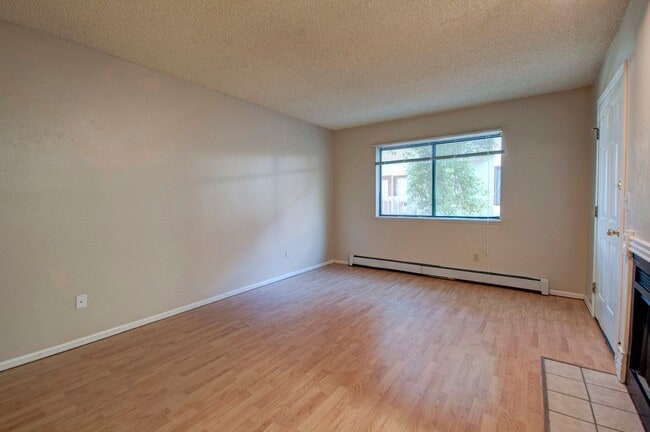 Building Photo - 1631 19th St