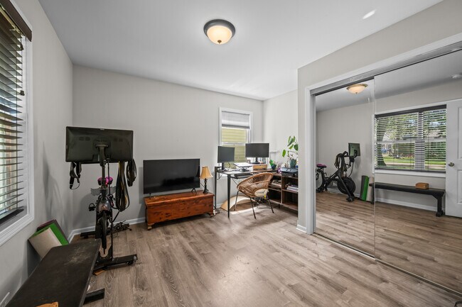 Foto del edificio - 3403 Ridge Rd