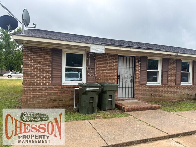 Foto del edificio - 1704 Snowden Dr SE