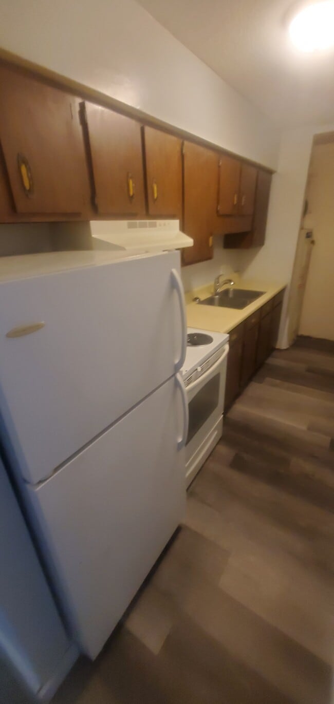 1015 Saint Anne St Unit 102, Sparta, WI 54656 1015 Saint Anne St