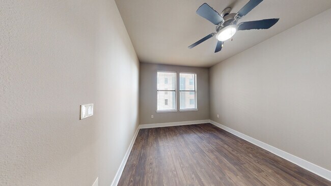 Interior Photo - Savoye