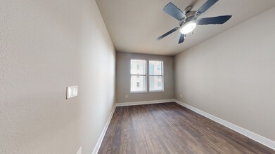 Interior Photo - Savoye