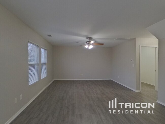 Building Photo - 5301 Valcourt Rd
