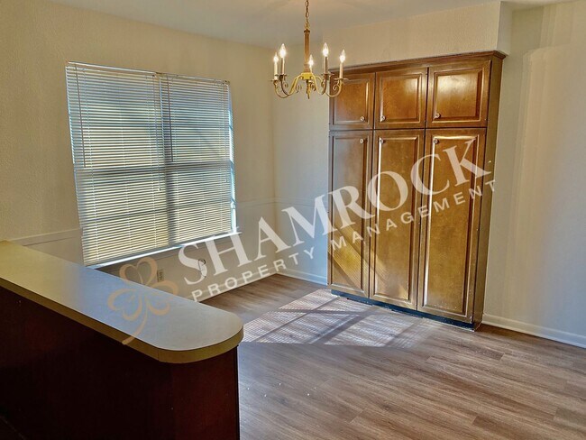 Foto del edificio - 2/1 Triplex in Waco ISD!