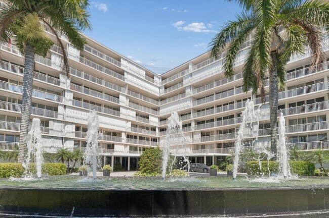 Building Photo - 3546 S Ocean Blvd