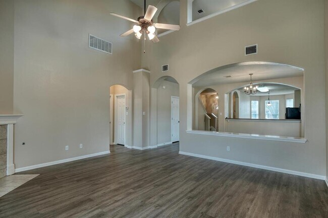 Foto del edificio - 18665 Dry Pond Dr