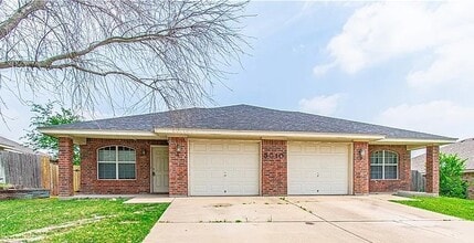 Building Photo - 205 205 Loop