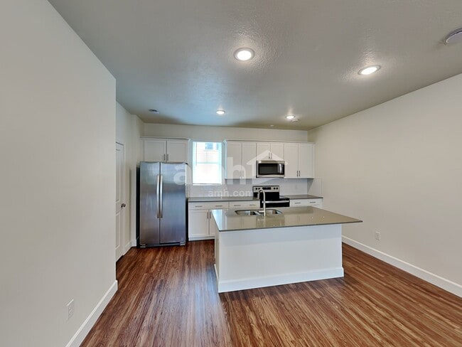 Building Photo - 6043 W Copper Hawk Dr