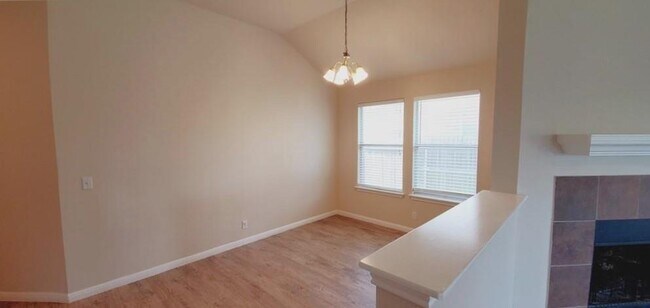 Building Photo - 108 Pond Way