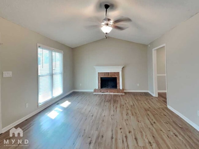 Foto del edificio - 3610 Spring Leaf Ln