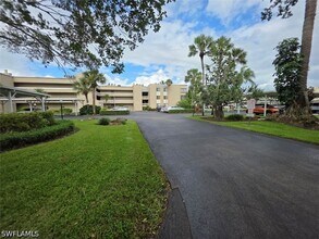Building Photo - 3655 Boca Ciega Dr