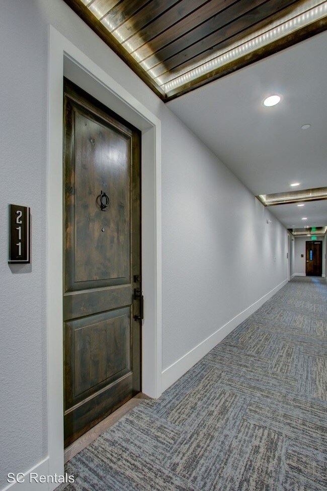 Foto del edificio - 302 N Meldrum St