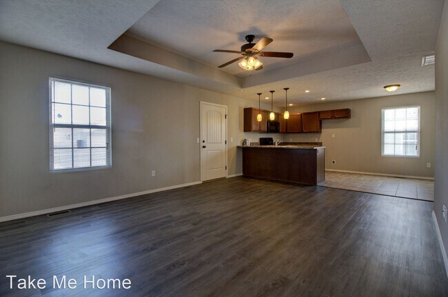 Foto del edificio - 3 br, 2 bath House - 5613 W Longleaf
