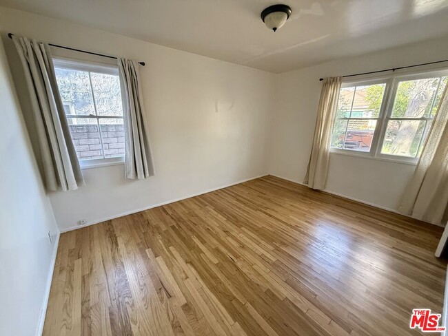 Building Photo - 2830 Glendon Ave