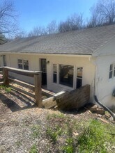Building Photo - 28 High Water Ln