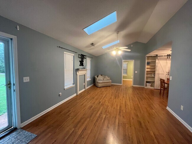 Foto del edificio - 126 Blueberry Ln