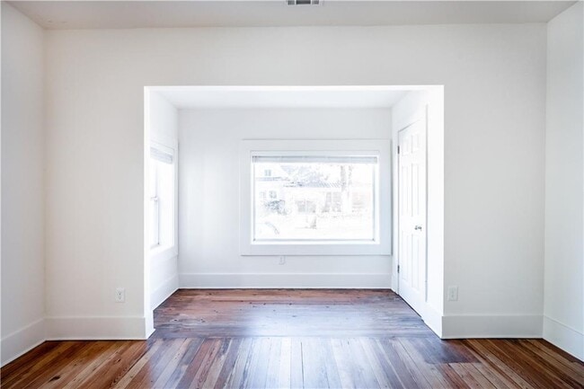 Building Photo - 1359 Finley St NE