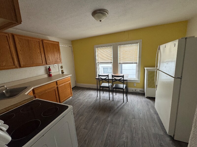 Foto principal - 106 E Pine St.