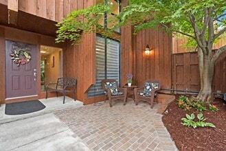 Building Photo - 4997 Chuckleberry Ln