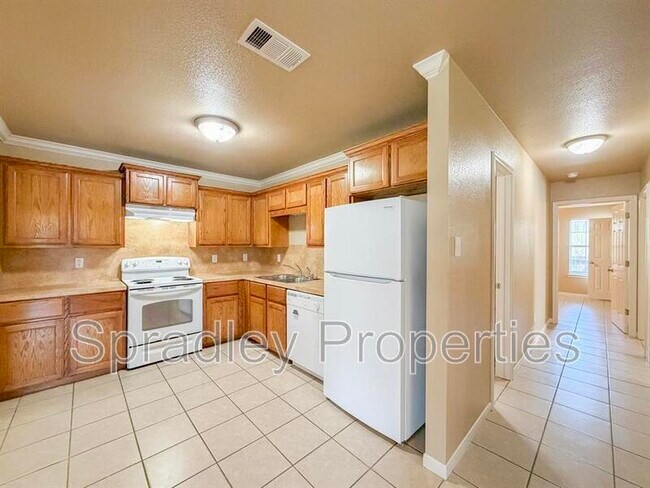 Foto del edificio - 4750-47205 205 Loop