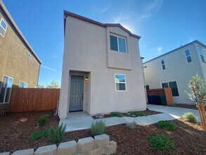 Building Photo - 6769 Jujube Ln