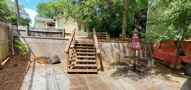 Building Photo - Live in a Legend! Historic 4-Bed/2.5-Bath ...