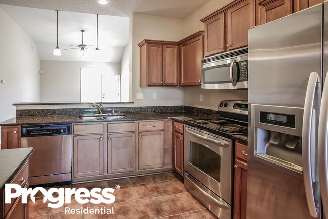 Foto del edificio - 4960 Bending Creek Cove
