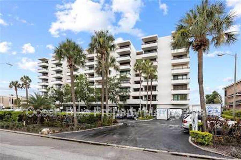 Foto principal - 5700 Mariner St