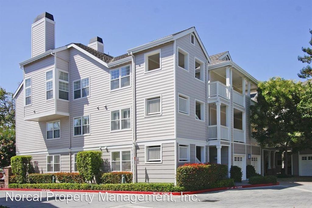 Primary Photo - 902 Sunrose Terrace