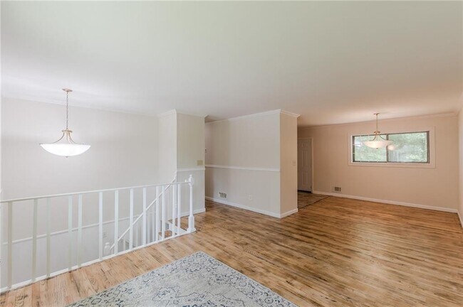Foto del edificio - 1435 Cedar Creek Ln