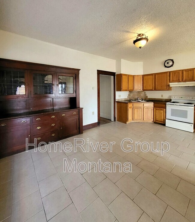 Foto del edificio - 540 S 3rd St W