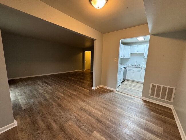 Building Photo - THE VILLAGES SOUTH 310