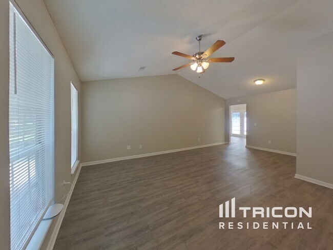Building Photo - 216 Amber Chase Ct