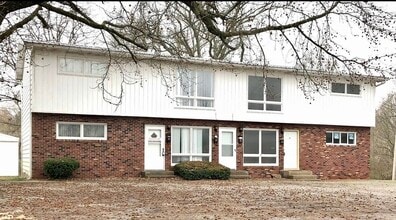 Building Photo - 627 Bryan Ave