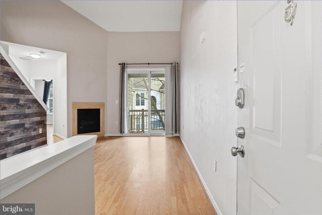 Foto del edificio - 12905 Alton Square