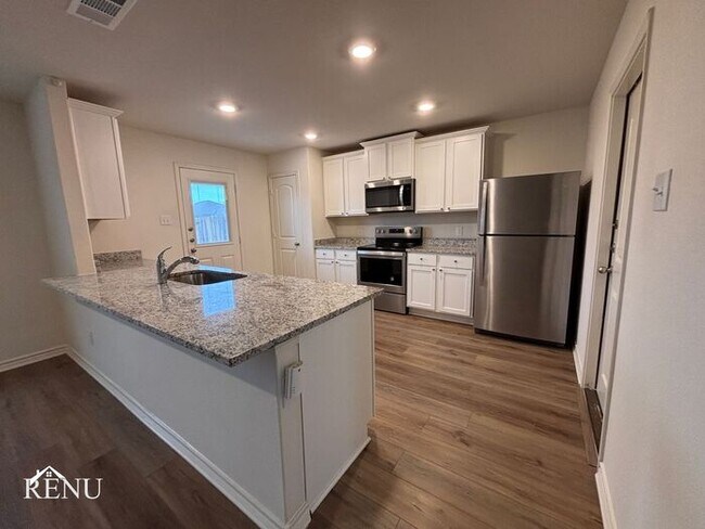 Foto del edificio - Coming Soon!