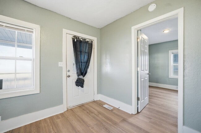 Building Photo - FULLY REMODELED 3 BED, 1.5 BATH HOME FOR RENT IN SUFFOLK!