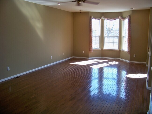 Foto del edificio - 17 Brentwood Ct