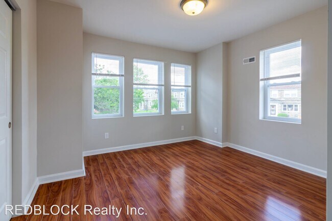 Building Photo - 4 br, 2 bath House - 7143 Louise st