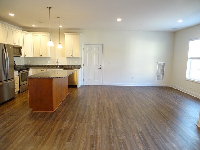 Building Photo - 18 Pequea Manor Dr