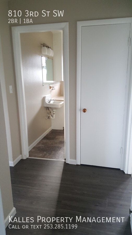 Building Photo - **PENDING APP**Cute 2 Bed 1 Bath Home in P...