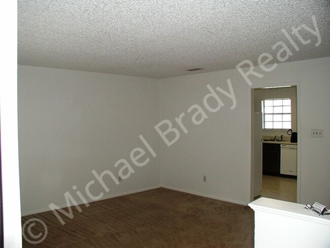 Foto del edificio - Affordable Two Bedroom!